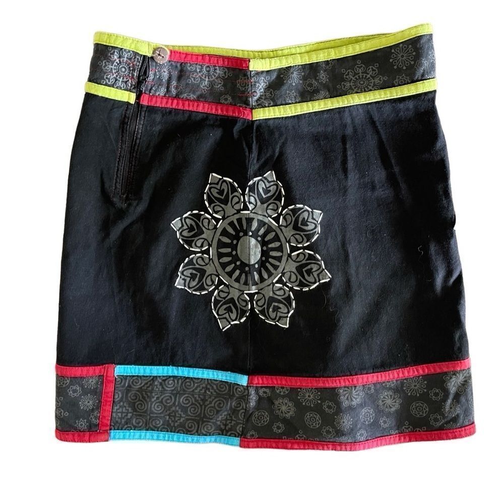 Colin’s sz S vintage black colorful embroidered mini skirt w pocket hippie boho
